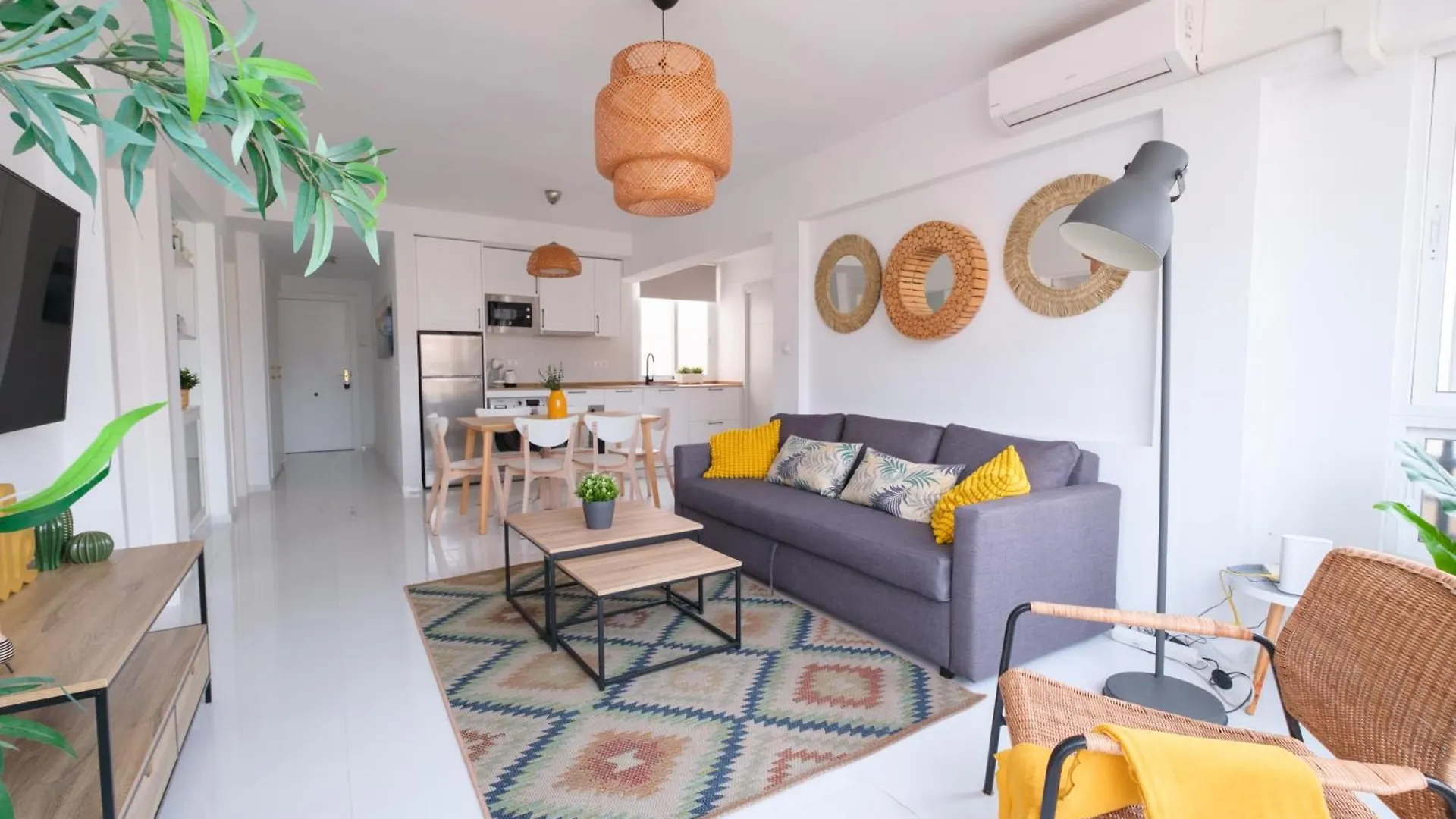 Wonderful Central Apartment Panoramics Views Wifi contacts